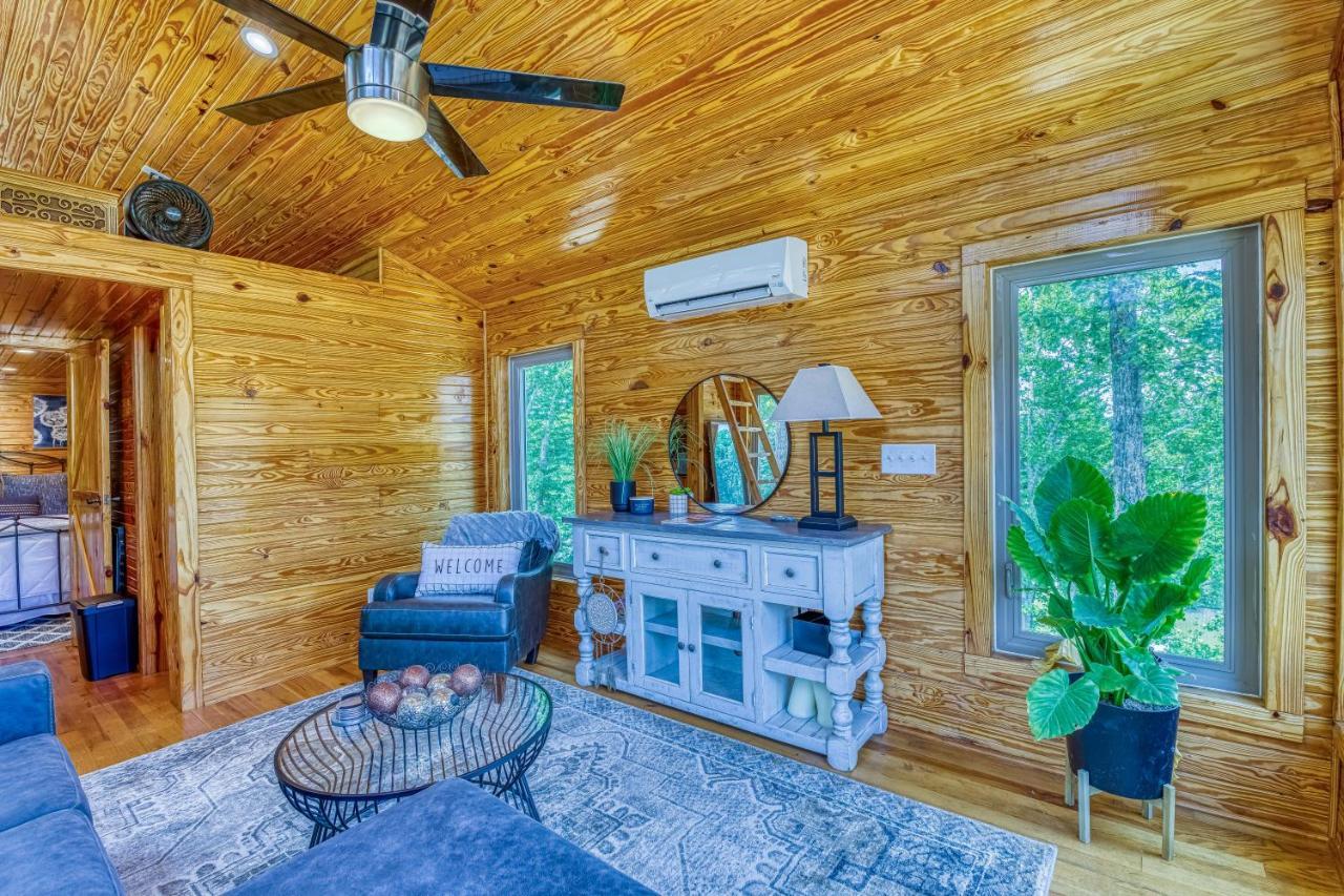 The Gemini-A Dreamy, Waterfront Tiny Cabin Rogersville Εξωτερικό φωτογραφία