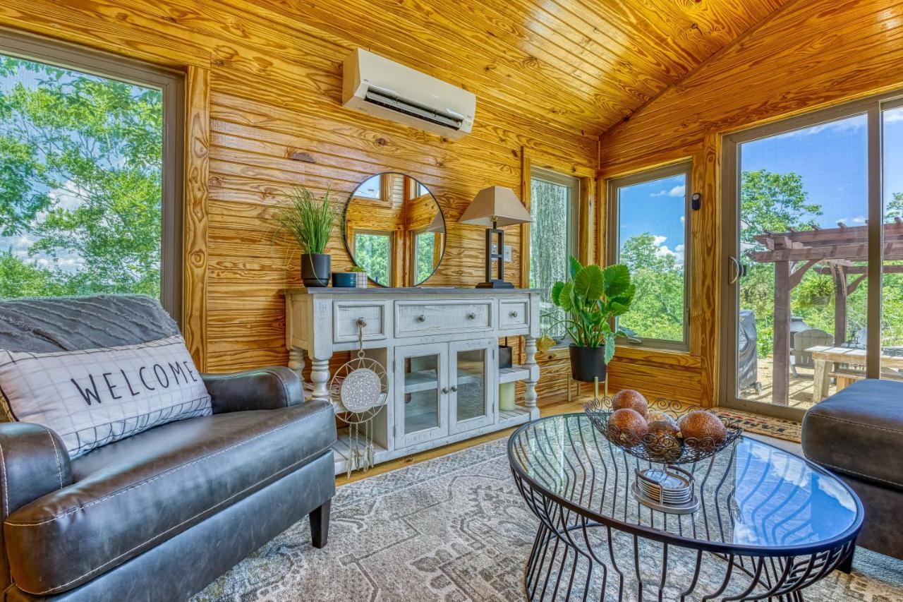The Gemini-A Dreamy, Waterfront Tiny Cabin Rogersville Εξωτερικό φωτογραφία