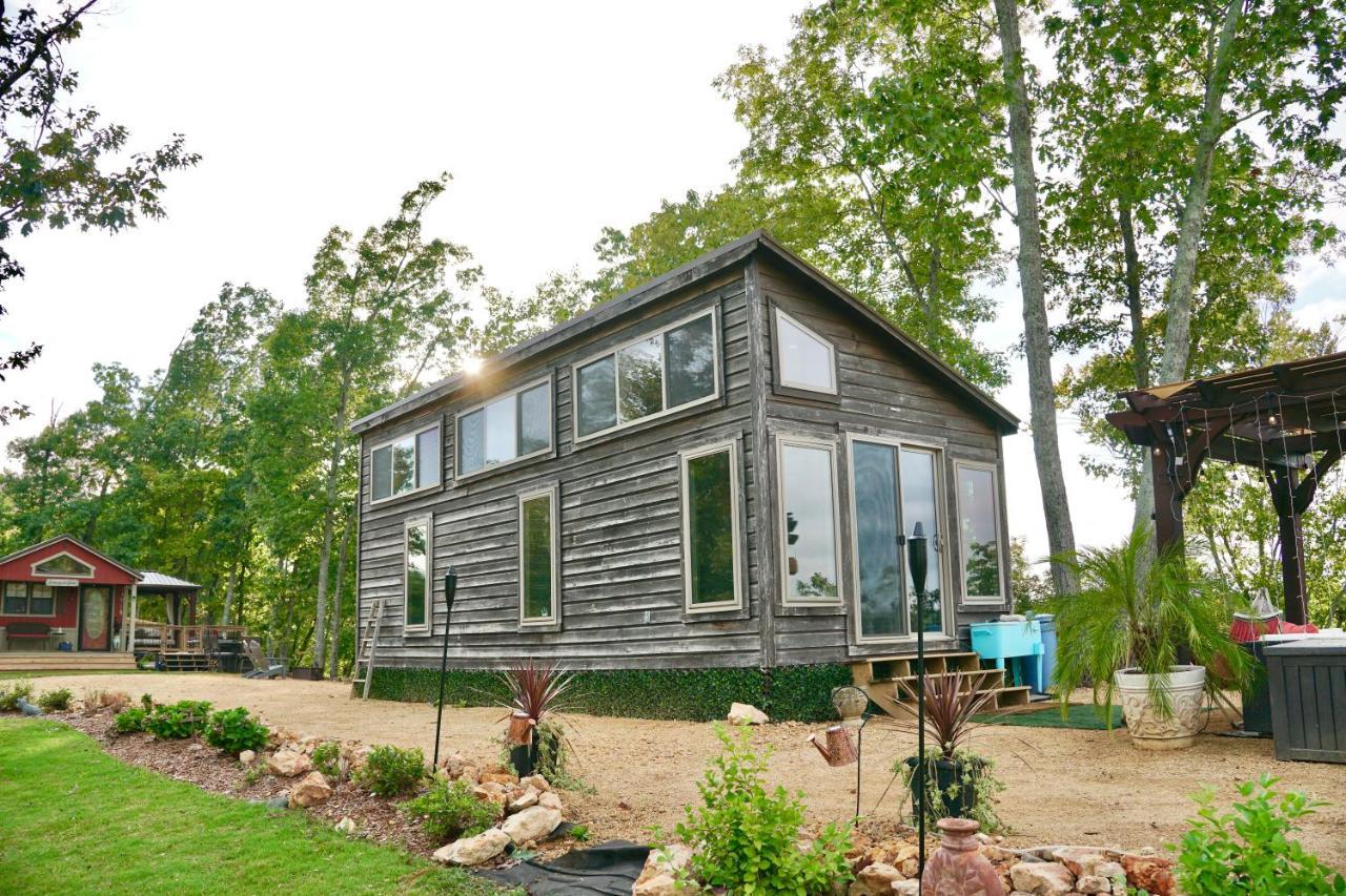 The Gemini-A Dreamy, Waterfront Tiny Cabin Rogersville Εξωτερικό φωτογραφία